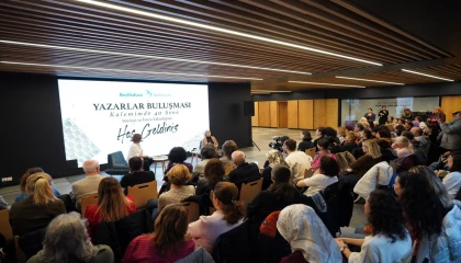 Ayşe Kulin Beylikdüzü’nde okurlarıyla buluştu