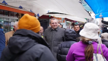 Ayvalık’ta esnaf ve vatandaşlarla bayram buluşması