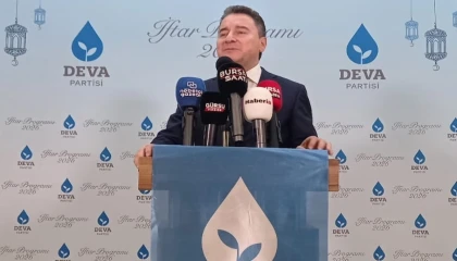 Babacan, Bursa’dan ekonomi ve politika sorunlarını değerlendirdi... Kalıcı barış diplomasiden geçiyor