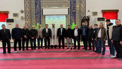 Başkan Erkan Aydın vatandaşlarla bayramlaştı