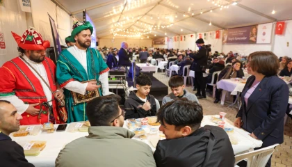 Başkan Köymen, Maltepelilerle aynı sofrada buluştu