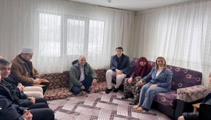 Bilecik Pazaryeri’nde Refiye Anne’ye bayram ziyareti