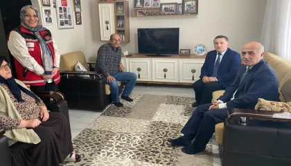 Bursa Gemlik’te Kaymakam Canbaba’dan şehit aileleri ve gazilere Ramazan ziyareti