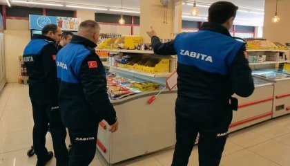 Bursa Gemlik’te marketlere zabıta denetimi