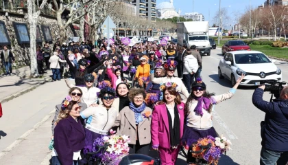 Bursa Nilüfer’de kadınlar tek ses oldu! “Eşitlik ses ister biz buradayız”