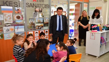 Bursa Osmangazi’de bayram neşesi ’minik kalpler’de