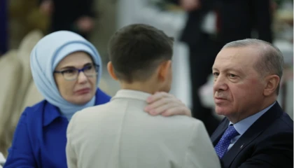 Cumhurbaşkanı Erdoğan çocuklarla iftar yaptı