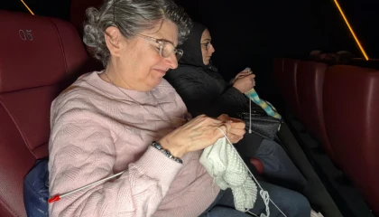 Düzce’de kadınlar hem ördü, hem üretti, hem de eğlendi