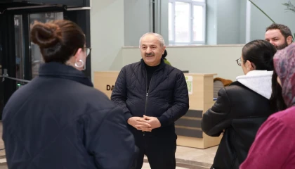 Gebze’de Başkan Büyükgöz YKS öncesi gençlerle buluştu