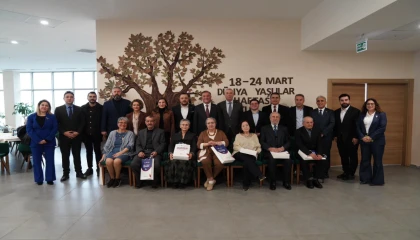 İBB Huzurevi’nde duygusal bayramlaşma