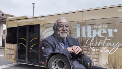 İETT’den İlber Ortaylı’ya ’saygı otobüsü’