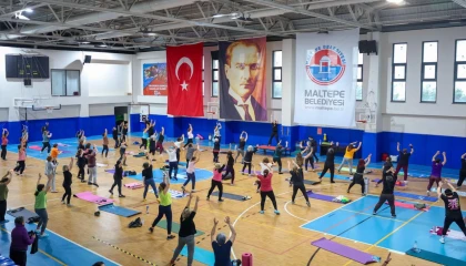 İstanbul Maltepe’de Köymen, spor yapan kadınlarla buluştu