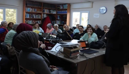 İstanbul Maltepeli kadınlara dijital riskler ve korunma yolları anlatıldı