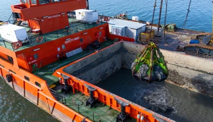 İzmir Körfezi’nden 1 milyon ton çamur çıkarıldı