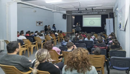 İzmir’de çocuklar iklim için harekete geçti