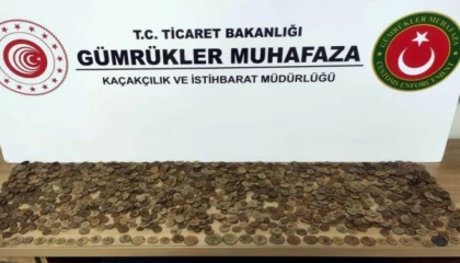 İzmir’den İtalya’ya kaçırılacaktı! 7 bin 550 sikke ve figür ele geçirildi
