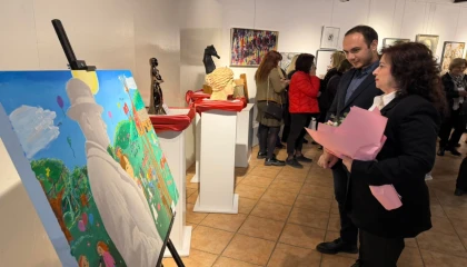 İzmit’te ’Ve kadın dokununca’ sergisi kapılarını açtı