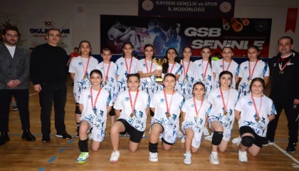 Kayserili hentbolcular şampiyonluğa ulaştı