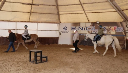 Kocaeli’de 230 çocuk binicilikle tanıştı