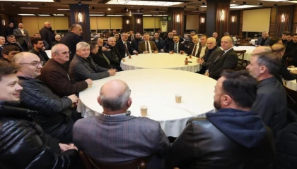 Kocaeli’de ziraatçılar, Başkan’ı çay içmeden bırakmadı