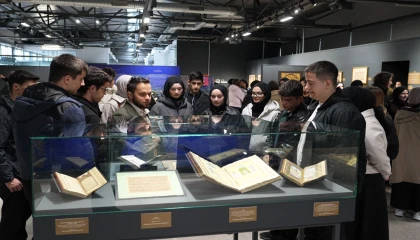 Kocaelili gençler, ’Mukaddes Emanetlere’ sahip çıkıyor