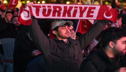 Kocaelililer, Romanya zaferini dev ekranda yaşadı