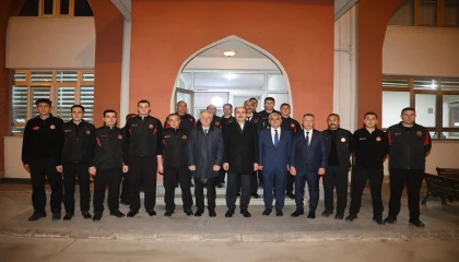 Konya’da Başkan Altay’dan gece mesaisi ziyareti