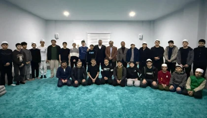 Mardin Milletvekili Faruk Kılıç, Hafız öğrencilerle sahurda buluştu