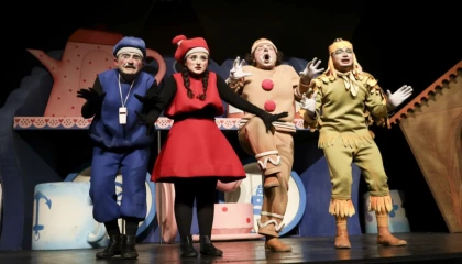 Mersin’de “Bisküvi Adam” oyunu Silifkeli miniklerle buluştu