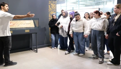 Mukaddes emanetler Kocaeli’de ’Beyaz Kalpleri’ duygulandırdı