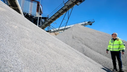 Sivas’ta Tecer Taş Kırma Tesisi yeni sezona başladı