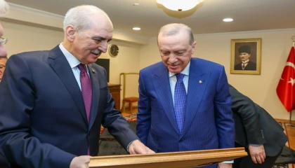 TBMM’de nostaljik fotoğraf hediyesi