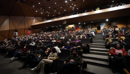 Tiyatro tutkunları Beylikdüzü’nde buluşuyor