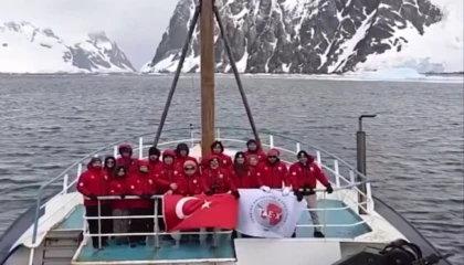 Türk bilim insanları Antarktika’dan döndü... 15. Ulusal Bilim Antarktika Seferi tamamlandı