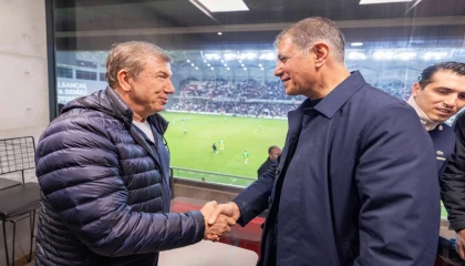 Türk futbolunun efsanesinden Başkan Tugay’a Karşıyaka Stadı teşekkürü