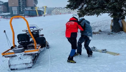 Uludağ’da JAK 9 günlük tatilde 141 olaya müdahale etti