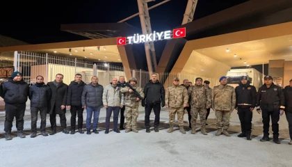 Vali Bozkurt’tan Gürbulak Sınır Hattı’nda inceleme