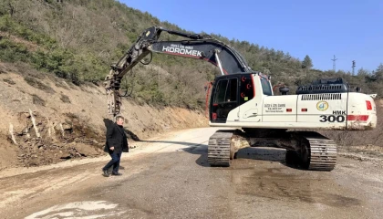 Yığılca??Yedigöller yolunda genişletme çalışmaları sürüyor