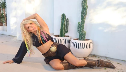 Yonca Evcimik’in “90’lar Ekspresi” yolculuğa çıkıyor