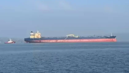 1915 Çanakkale Köprüsü önlerinde arızalanan tanker güvenli bölgeye çekildi