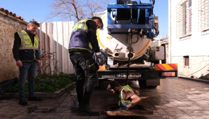 Antalya Kaleiçi’nde 10 kilometrelik kanalizasyon hattı temizlendi