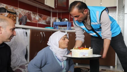 Besra Nine’ye sürpriz doğum günü