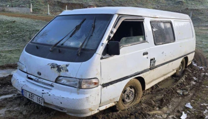 Bilecik Pazaryeri’nde kaçak orman emvaline suçüstü!