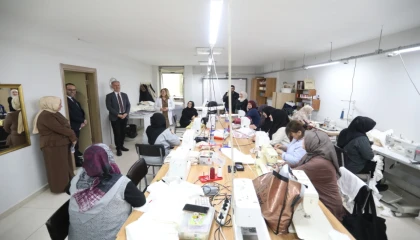 Bursa İnegöl’de Başkan Taban’dan İnesmek kursiyerlerine ziyaret