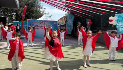 Bursa Nilüfer kreşlerinde 23 Nisan neşesi