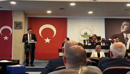 Bursa Osmangazi Meclisi’nde ’demokrasi’ vurgusu