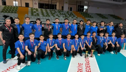 Bursa voleyboluna İnegöl Belediyespor imzası