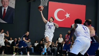 Çayırova şampiyonluk yolunda bir engeli daha aştı