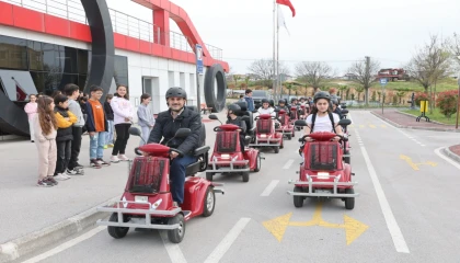 Çayırovalı minikler Trafik Eğitim Parkı’nda buluştu
