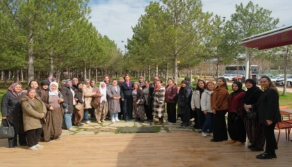 Eskişehir’de Mihalgazili kadınlar Başkan Ünlüce ile buluştu